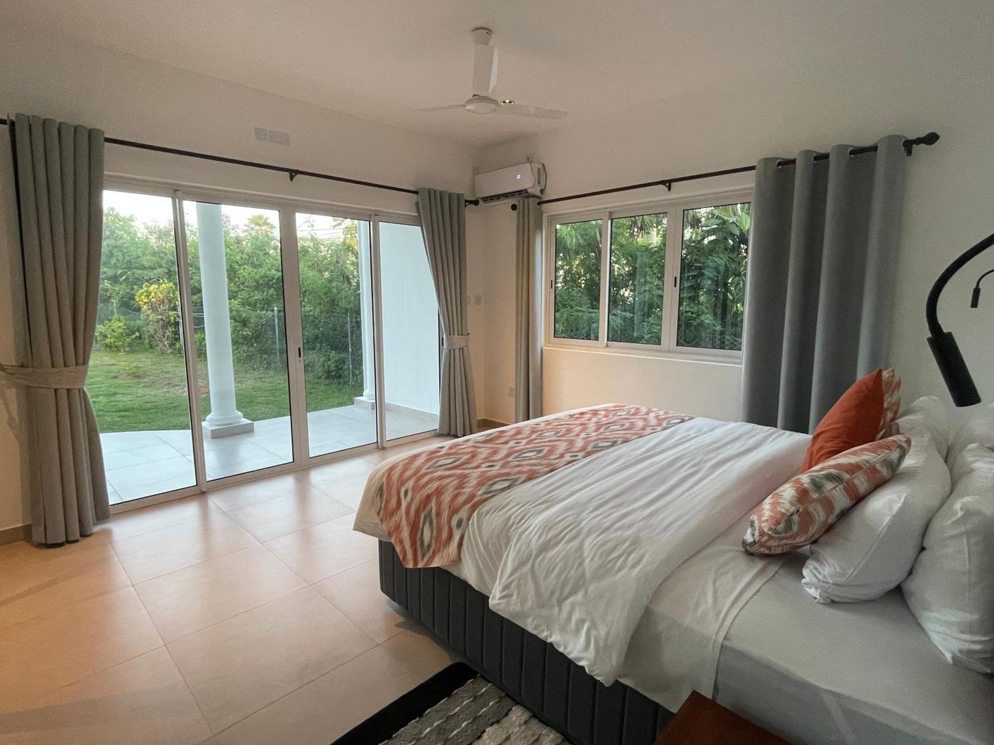 Tropic Villa Annex إدارة آنس الكبرى المظهر الخارجي الصورة