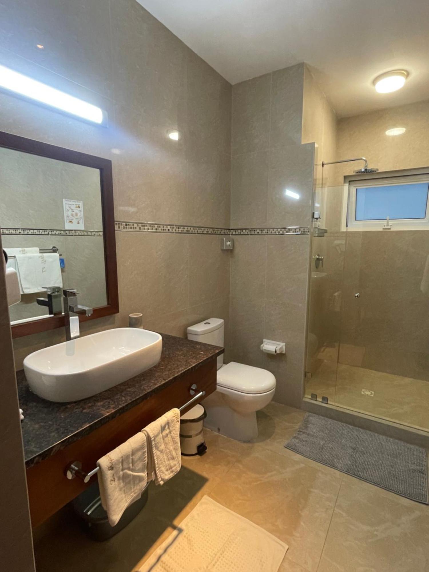 Tropic Villa Annex إدارة آنس الكبرى المظهر الخارجي الصورة